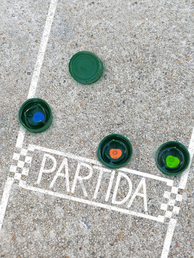 Corrida de tampinhas