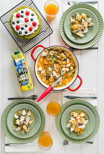 Lombos de tamboril com amêijoas e Bolo fresco de espinafres com recheio acompanhado com Um Bongo